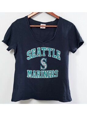Seattle Mariners Graphic T-Shirt Womens Large 34 Hernandez V-Neck MLB Baseball